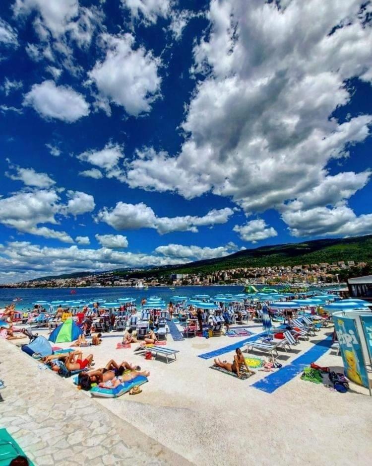 Apartment Lona Crikvenica Esterno foto